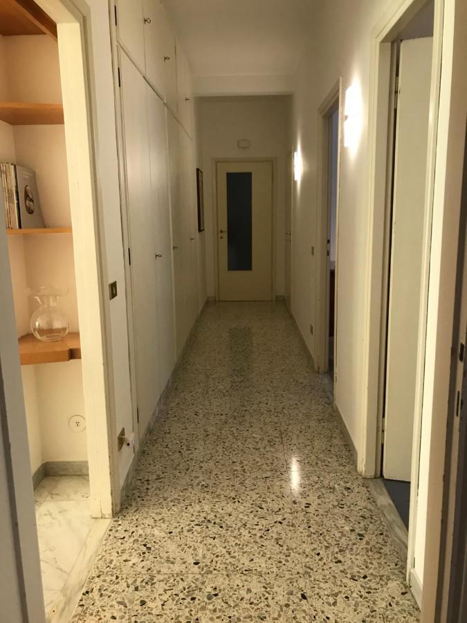 Questa Casa Non E Un Albergo Ciu-Atr 9390-9 Rome Bagian luar foto