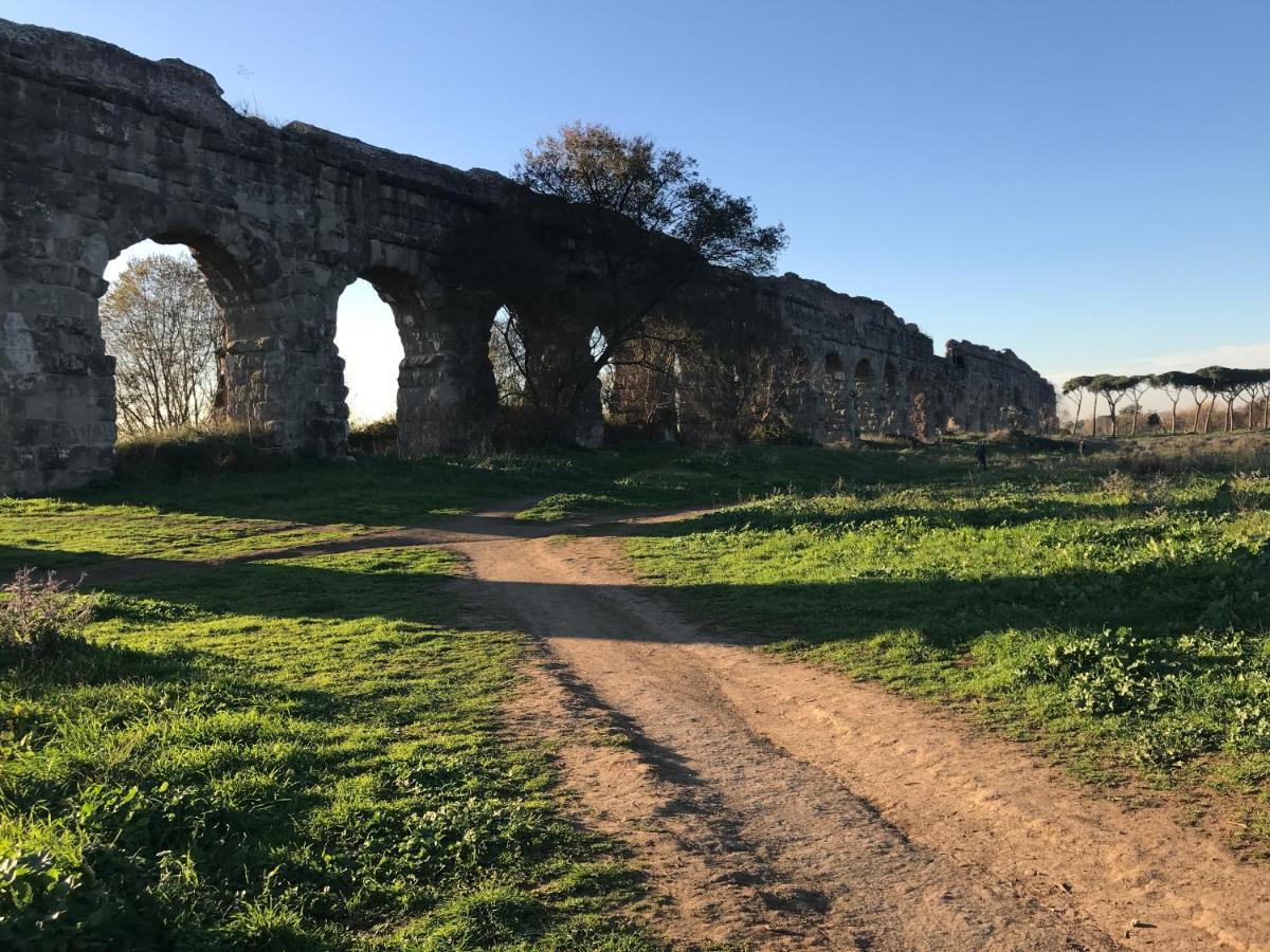 Questa Casa Non E Un Albergo Ciu-Atr 9390-9 Rome Bagian luar foto