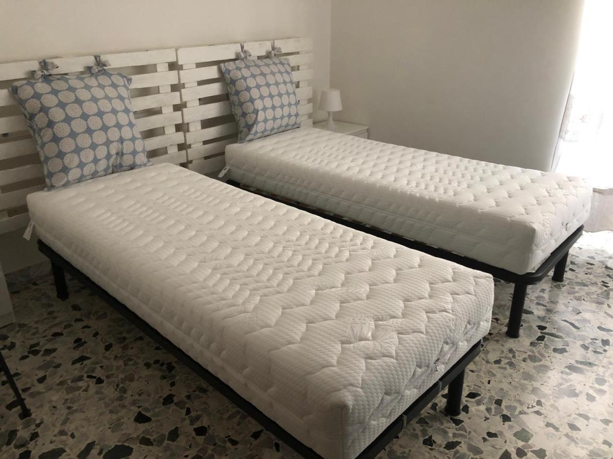Questa Casa Non E Un Albergo Ciu-Atr 9390-9 Rome Bagian luar foto
